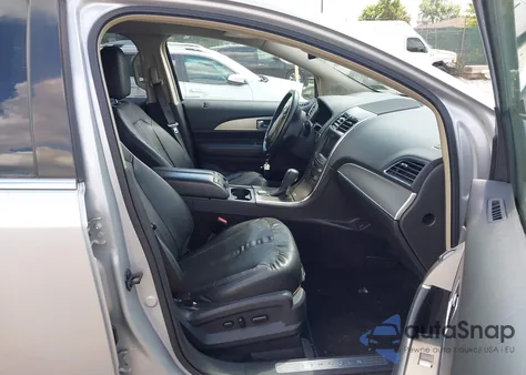 2011 Lincoln Mkx z USA, uszkodzony, nr VIN 2LMDJ8JK1BBJ28293